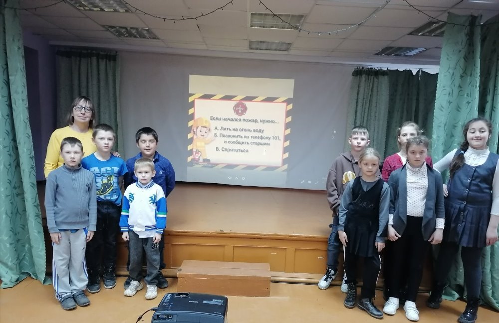 Ко Всемирному дню охраны труда, который отмечается 28 апреля, в Милюковском ДК прошла игровая программа 